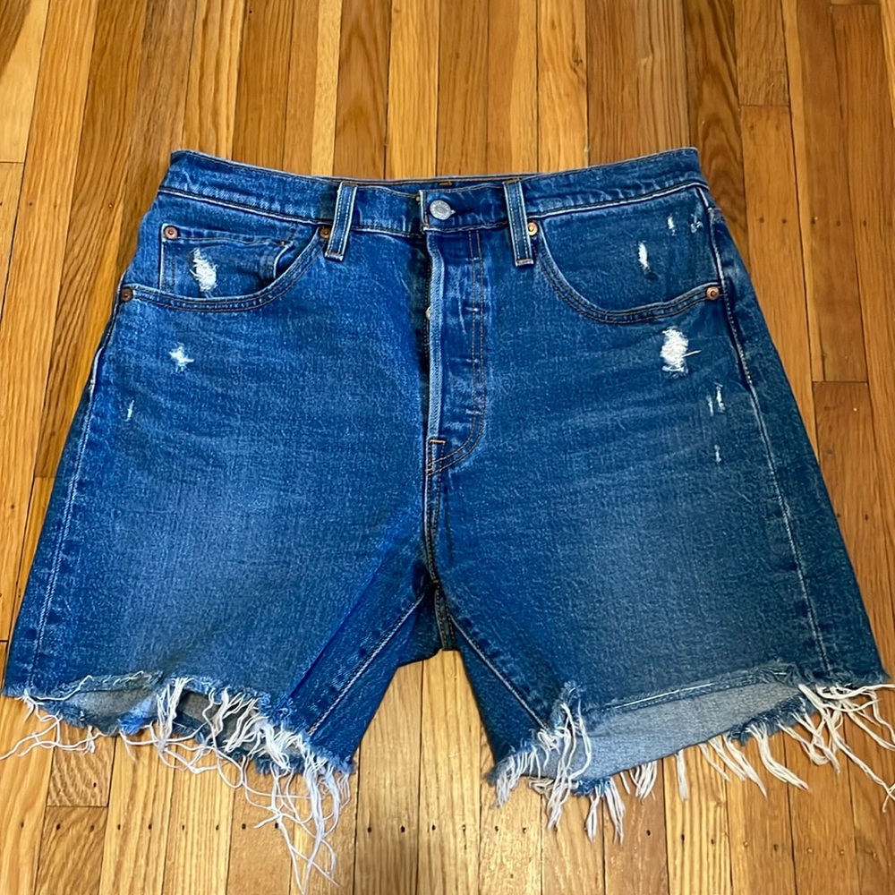 Levi’s 501 Jean Shorts - size 30